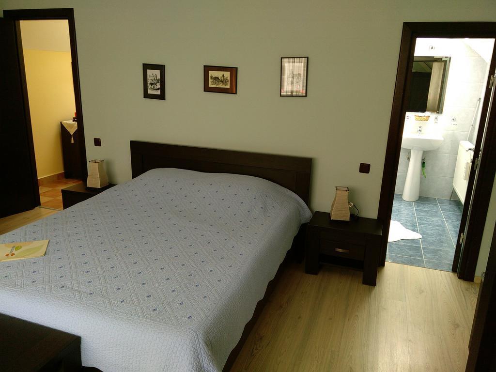 Rami House Central Double Rooms Brašov Pokoj fotografie